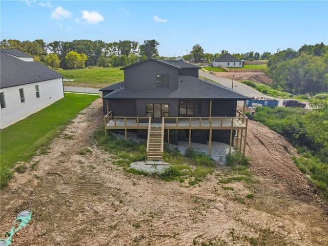 50 Claxton Drive, Bella Vista, AR 72714