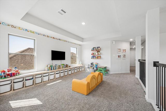 1099 Lilly Lane, Bellville, TX 77418