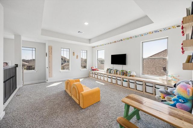 1099 Lilly Lane, Bellville, TX 77418