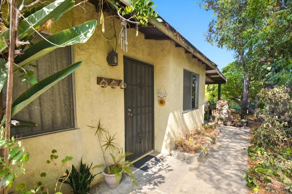 9049 Bubbling Wells Rd, Lakeside, CA 92040 — photo 5