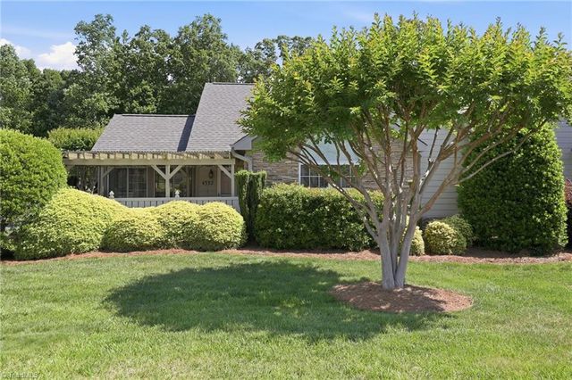 4332 Grassy Moss Drive, Greensboro, NC 27409