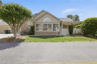 4332 Grassy Moss Drive, Greensboro, NC 27409