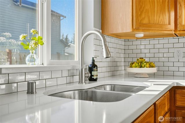 20505 66th Drive NE, Arlington, WA 98223