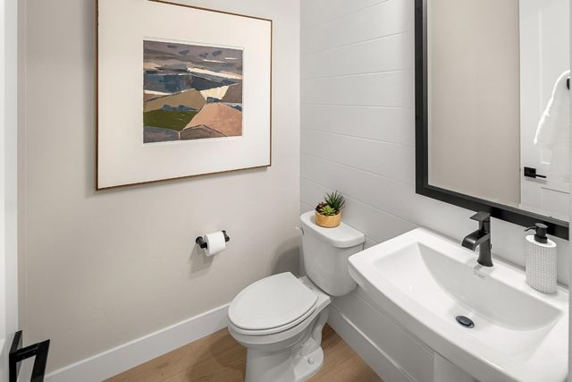 9065 Wickstrom Dr, Orangevale, CA 95662