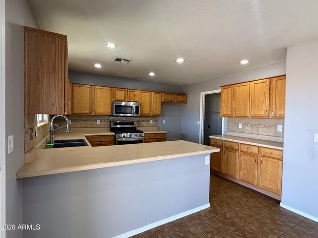 716 W GIBSON Avenue, Coolidge, AZ 85128