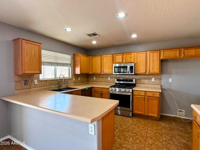 716 W GIBSON Avenue, Coolidge, AZ 85128
