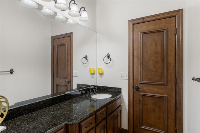 6607 Forest Creek Drive, Edmond, OK 73034