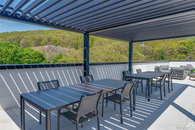 15 Washington Avenue 304, Suffern, NY 10901