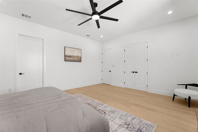 6911 & 6913 Mohawk Drive, Dallas, TX 75235