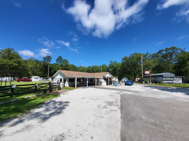 49 Poplar Landing Lane, Elloree, SC 29047