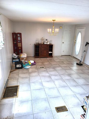 49 Poplar Landing Lane, Elloree, SC 29047