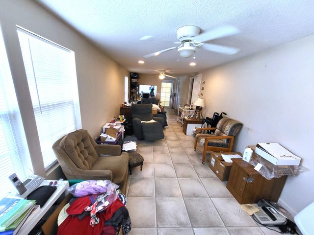 49 Poplar Landing Lane, Elloree, SC 29047