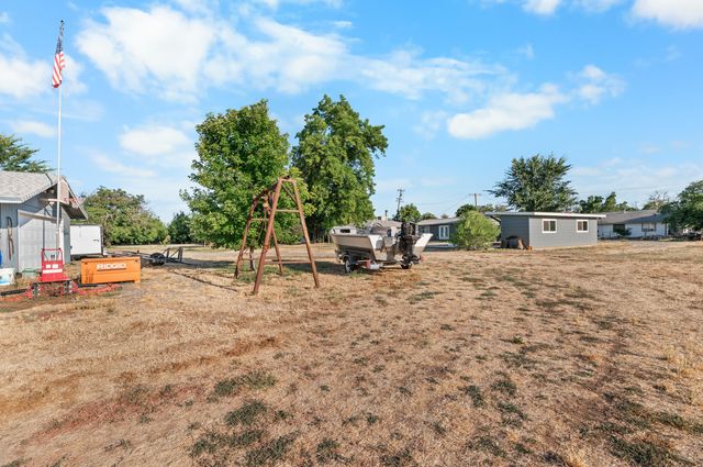 23488 Salt Creek Road, Red Bluff, CA 96080