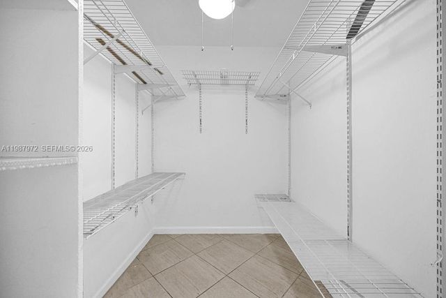 4020 N Hills Dr 2, Hollywood, FL 33021