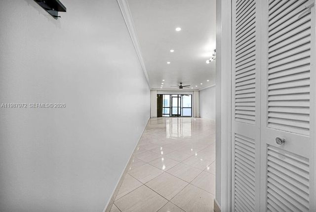 4020 N Hills Dr 2, Hollywood, FL 33021