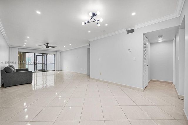 4020 N Hills Dr 2, Hollywood, FL 33021