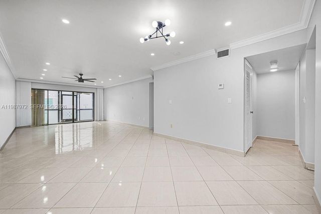 4020 N Hills Dr 2, Hollywood, FL 33021