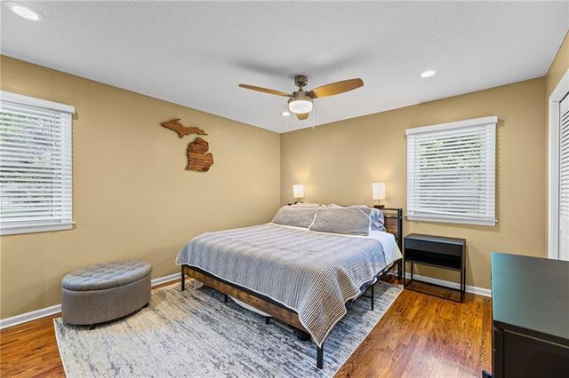 9520 Carter Drive, Overland Park, KS 66212