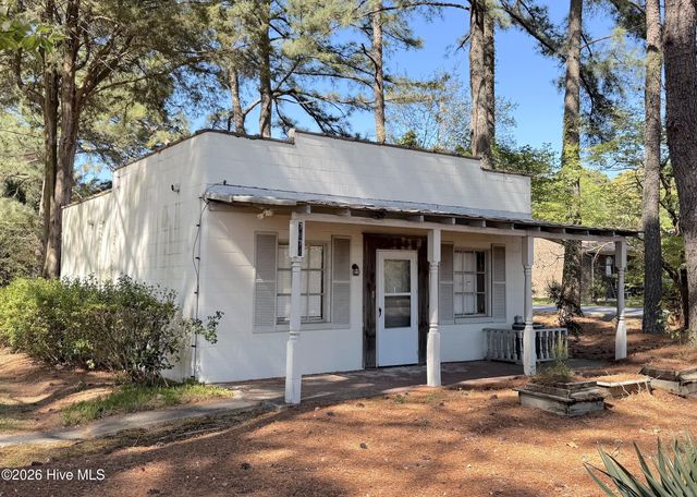 7886 Nc 222, Fountain, NC 27829