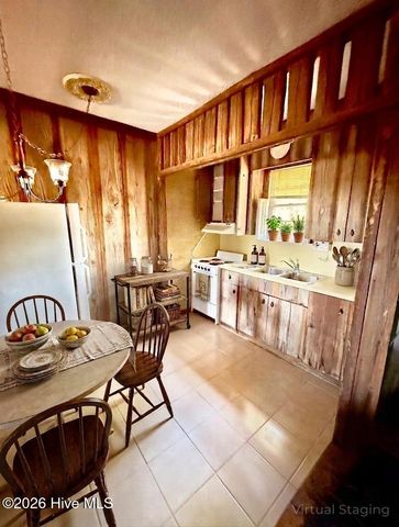 7886 Nc 222, Fountain, NC 27829