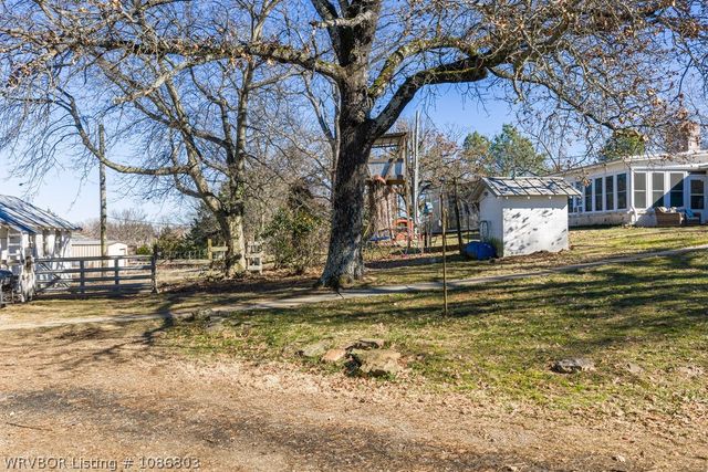 4871 Kibler Road, Van Buren, AR 72956