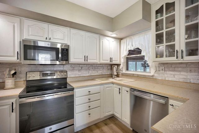 6917 Kleindale Avenue, North College Hill, OH 45231