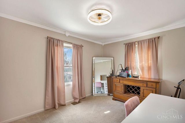 6917 Kleindale Avenue, North College Hill, OH 45231