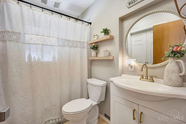 6917 Kleindale Avenue, North College Hill, OH 45231