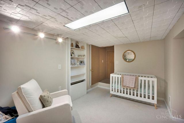 6917 Kleindale Avenue, North College Hill, OH 45231