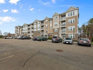 2 Francis Dr 107, Andover, MA 01810