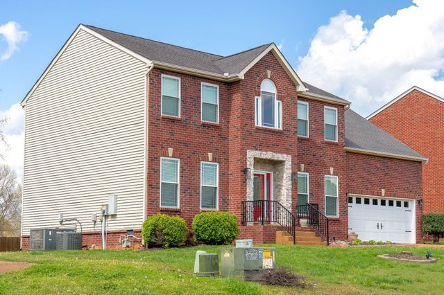 138 Grove Ln, S, Hendersonville, TN 37075