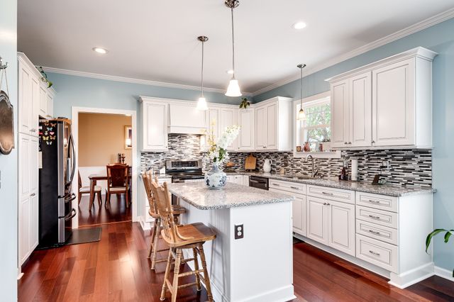 138 Grove Ln, S, Hendersonville, TN 37075