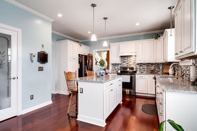 138 Grove Ln, S, Hendersonville, TN 37075