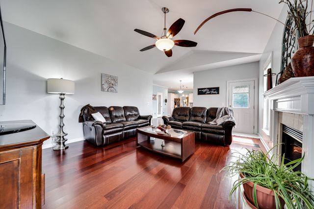 138 Grove Ln, S, Hendersonville, TN 37075