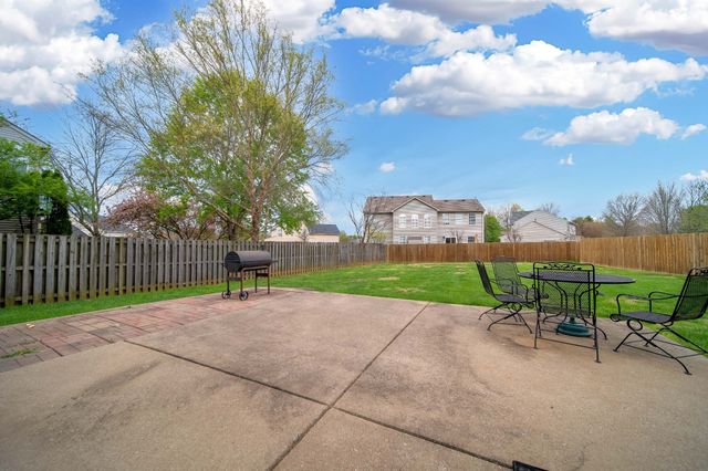 138 Grove Ln, S, Hendersonville, TN 37075