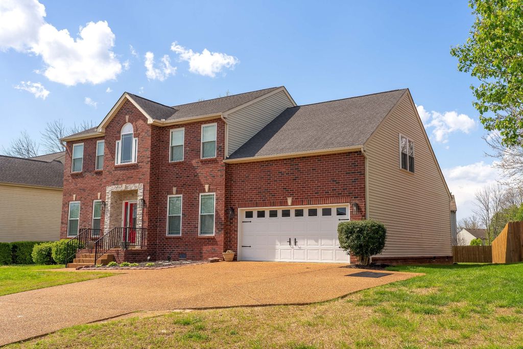 138 Grove Ln, S, Hendersonville, TN 37075