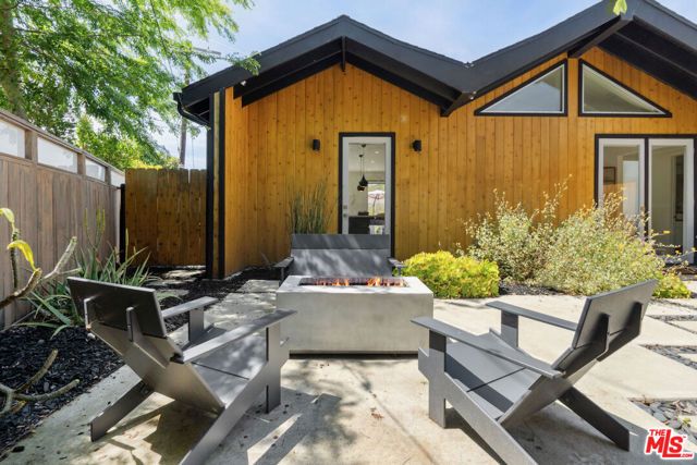 3731 Toland Way, Los Angeles, CA 90065