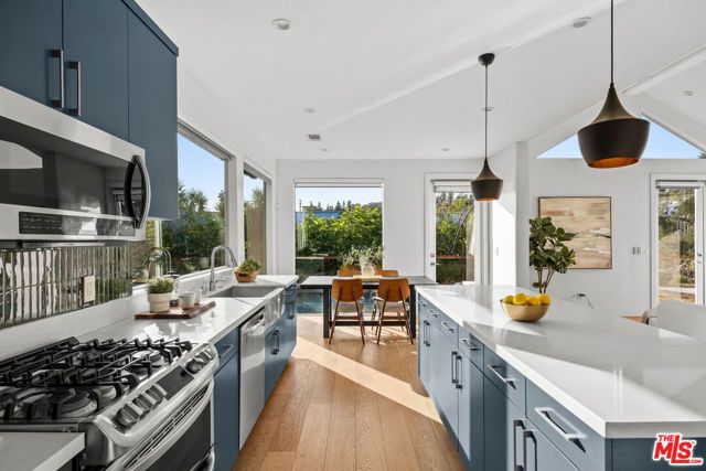 3731 Toland Way, Los Angeles, CA 90065