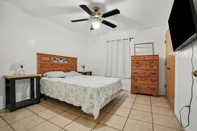 407 Lumpkin Drive, Ennis, TX 75119