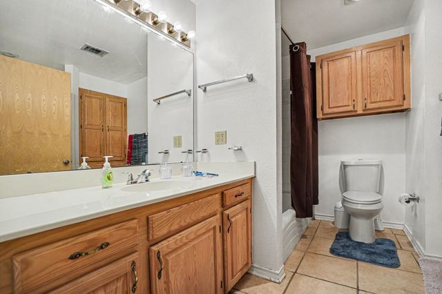407 Lumpkin Drive, Ennis, TX 75119
