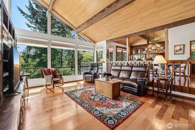 26414 SE 172nd Street, Issaquah, WA 98027