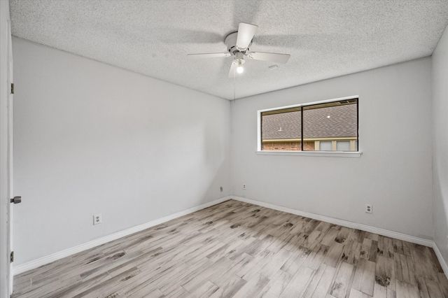 1015 Lansdale Drive, Duncanville, TX 75116