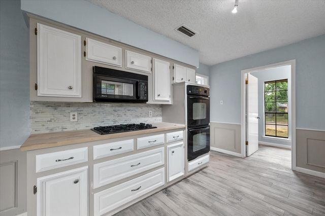 1015 Lansdale Drive, Duncanville, TX 75116