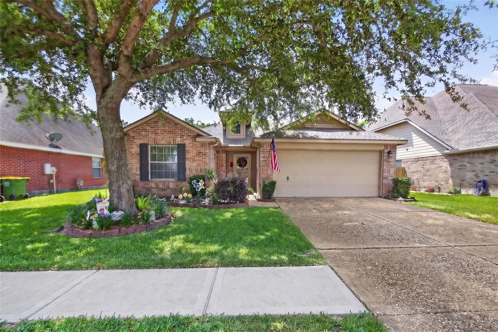 3614 Mahogany Trail, Pearland, TX 77584