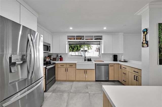 21150 NE 3rd Avenue, Miami, FL 33179