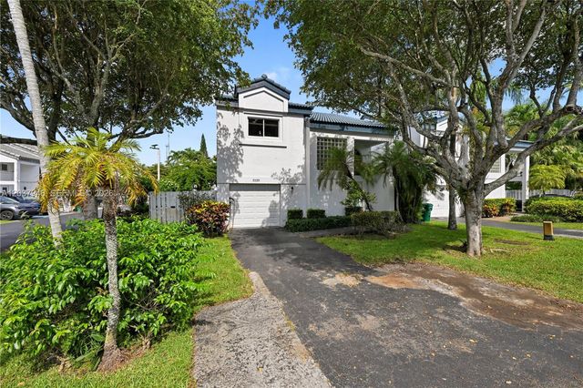 21150 NE 3rd Avenue, Miami, FL 33179