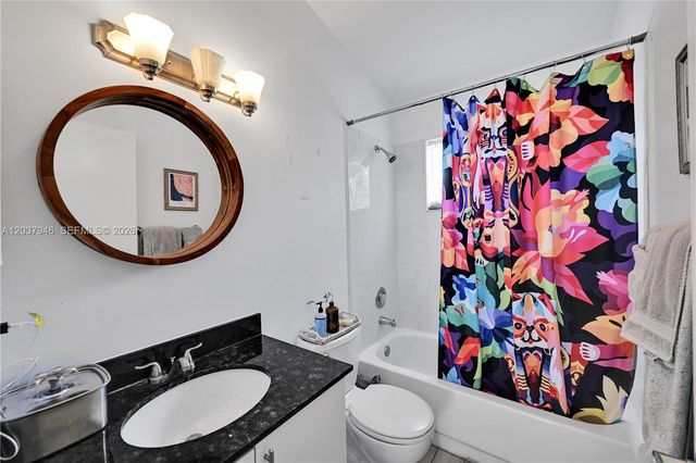 21150 NE 3rd Avenue, Miami, FL 33179