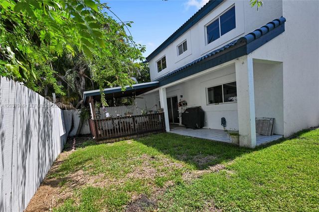 21150 NE 3rd Avenue, Miami, FL 33179