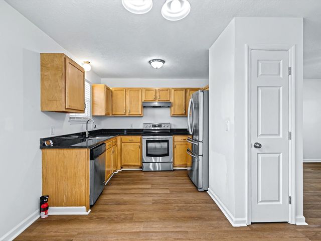 2688 Pine Ridge Dr, Nashville, TN 37207