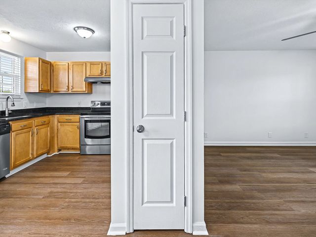 2688 Pine Ridge Dr, Nashville, TN 37207